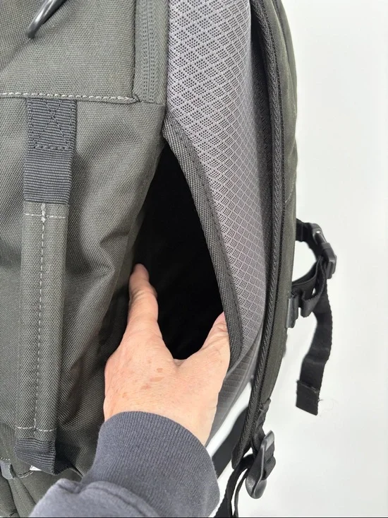 ⛵️ Made By Design Black Streamlined Backpack three big compartments - Picture 6 of 10